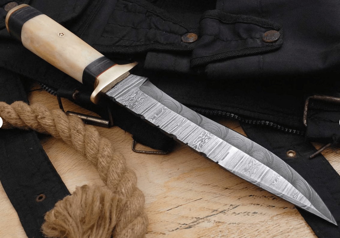 XXL Damascus Bowie Knife