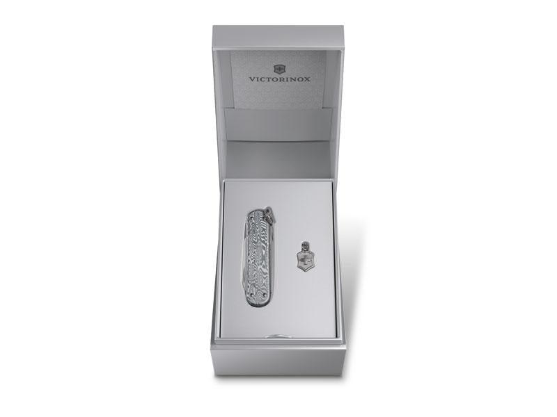 Victorinox classic damascus knife shiny 58mm