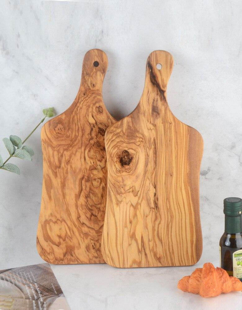 OLIVE WOOD CUTTING BOARD