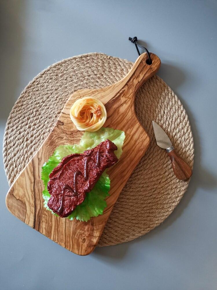 DESIGNER WOODEN CUTTING BOARD