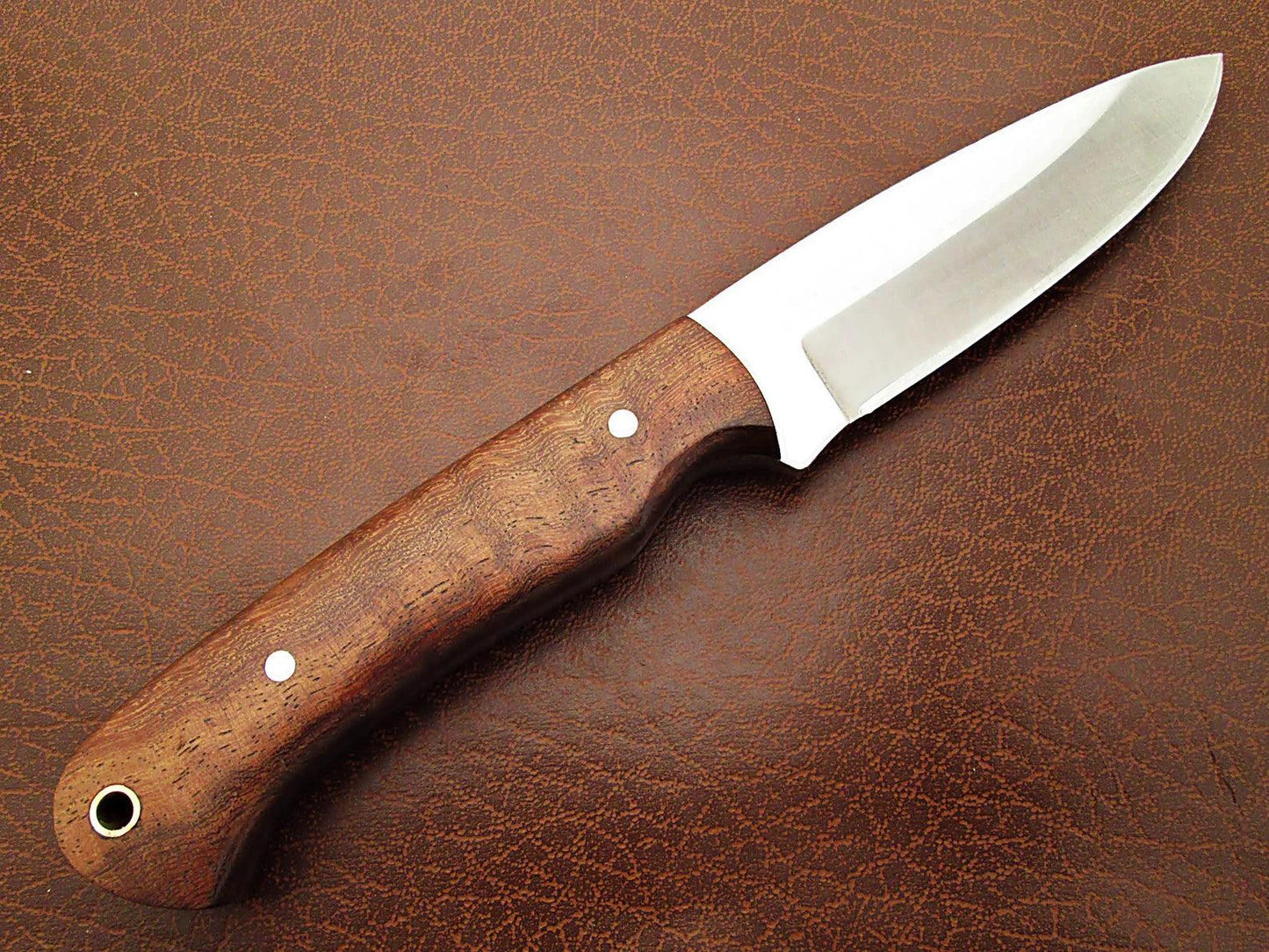 ARTISANAL HUNTING KNIFE